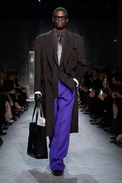 Look 35